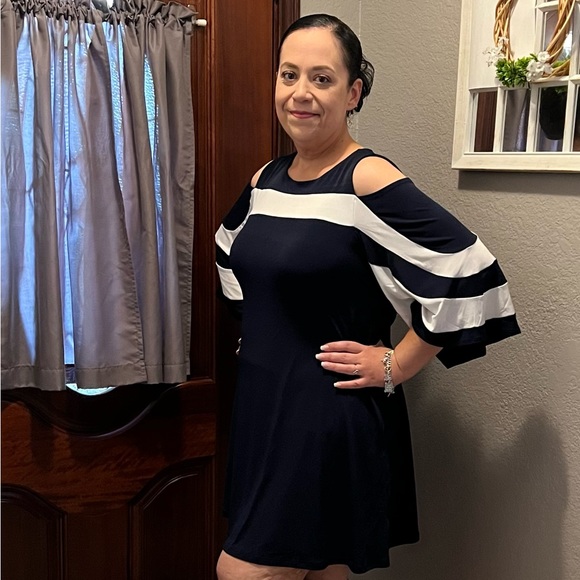 Meet your Posher, Vivian - Picture 2 of 2